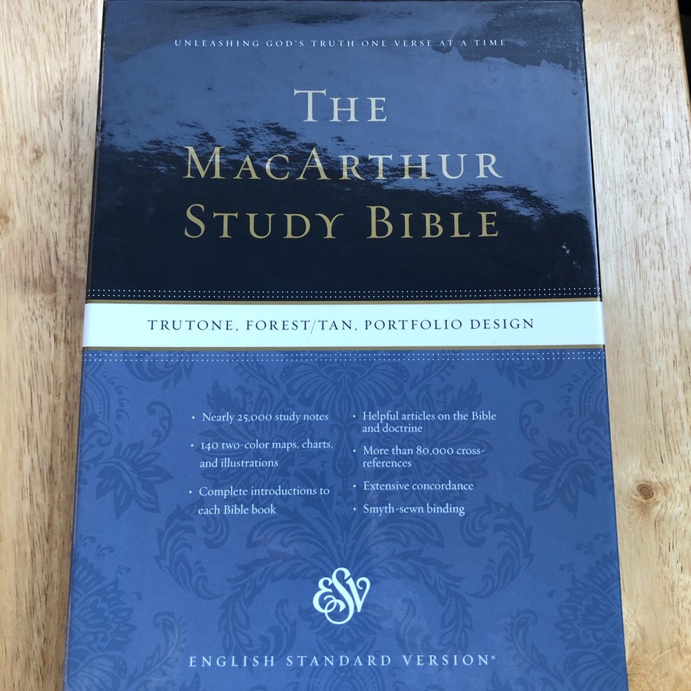 Jon MacArthur study Bible